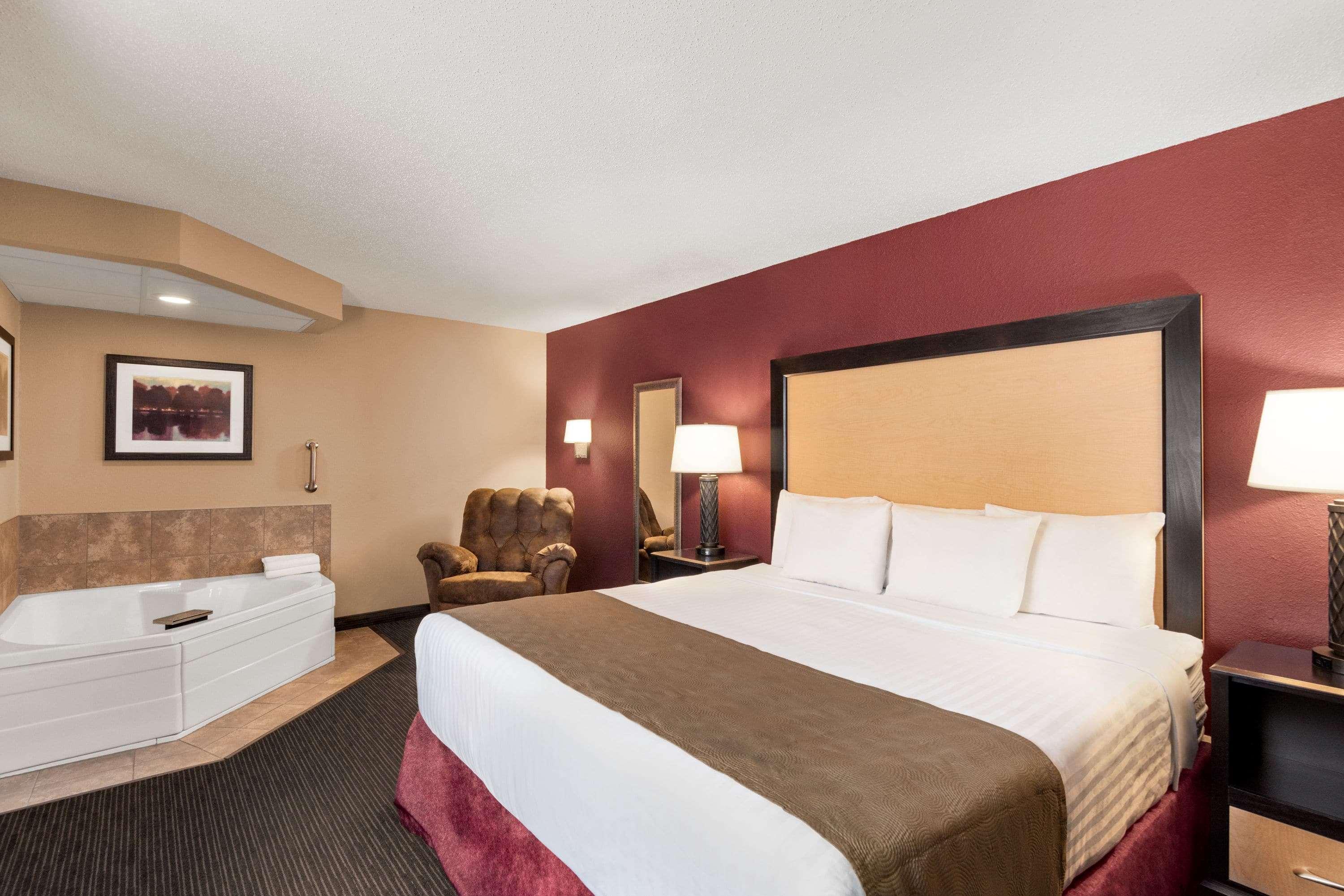 Americinn By Wyndham Detroit Lakes Exterior photo