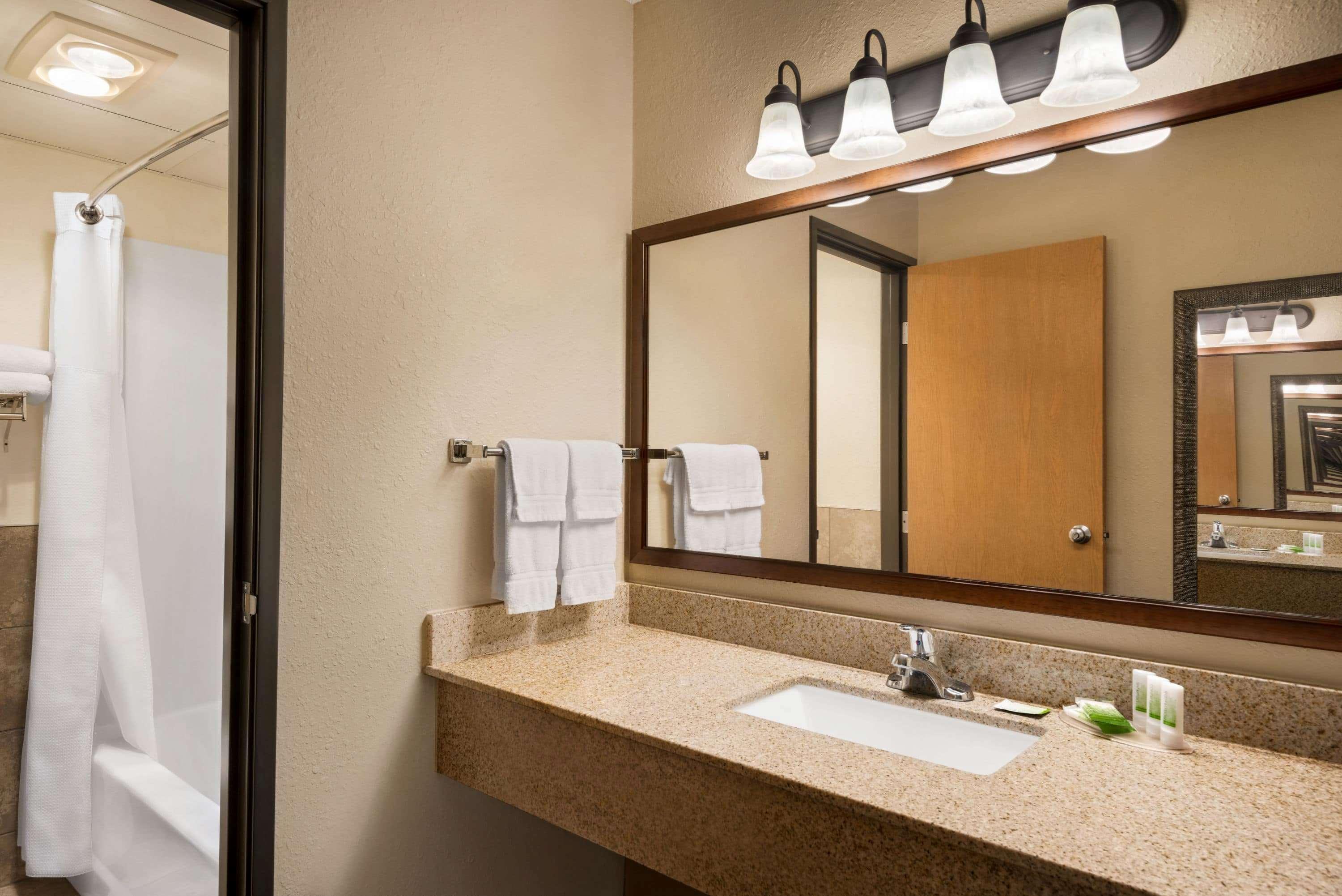 Americinn By Wyndham Detroit Lakes Exterior photo