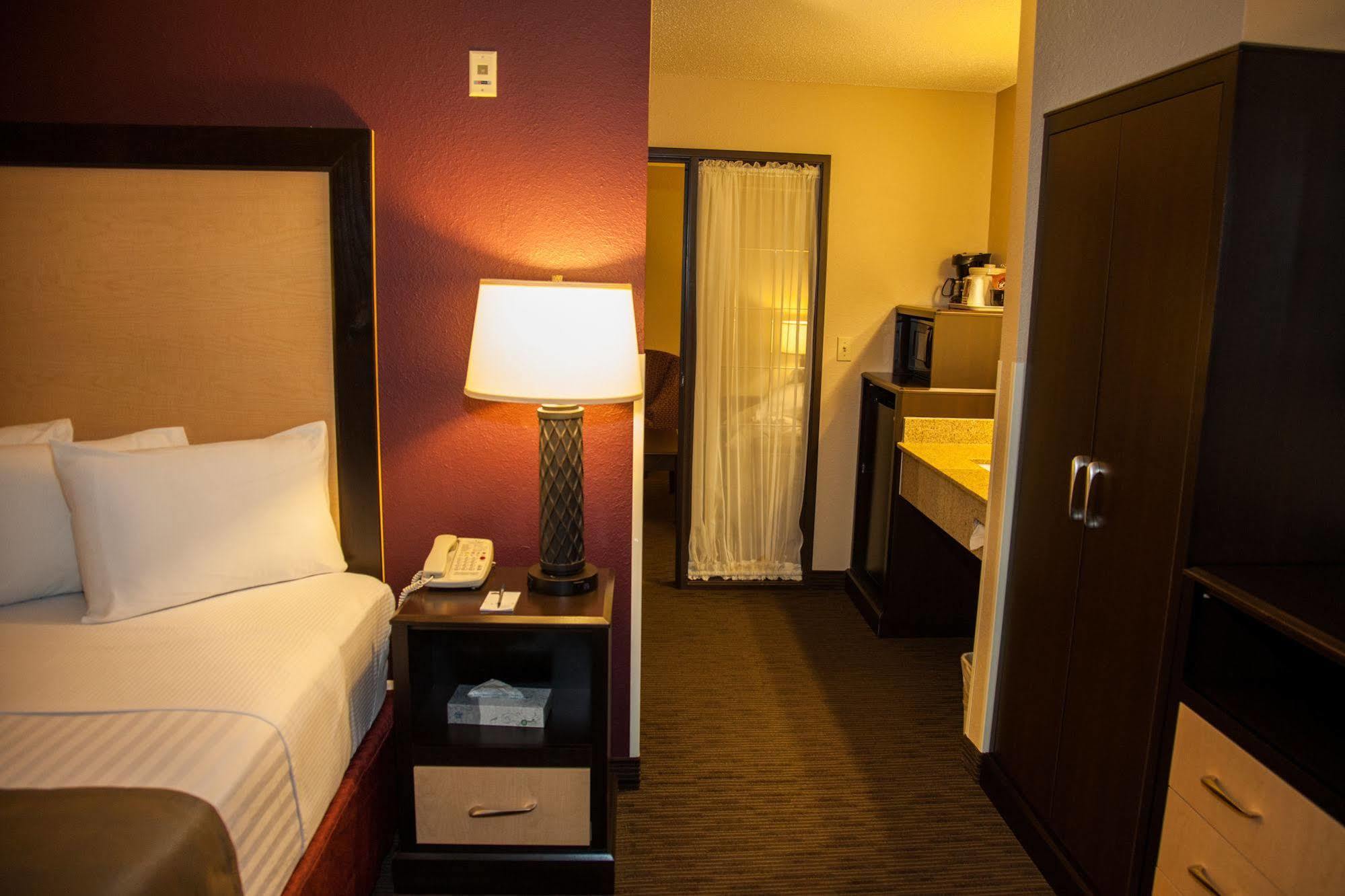Americinn By Wyndham Detroit Lakes Exterior photo